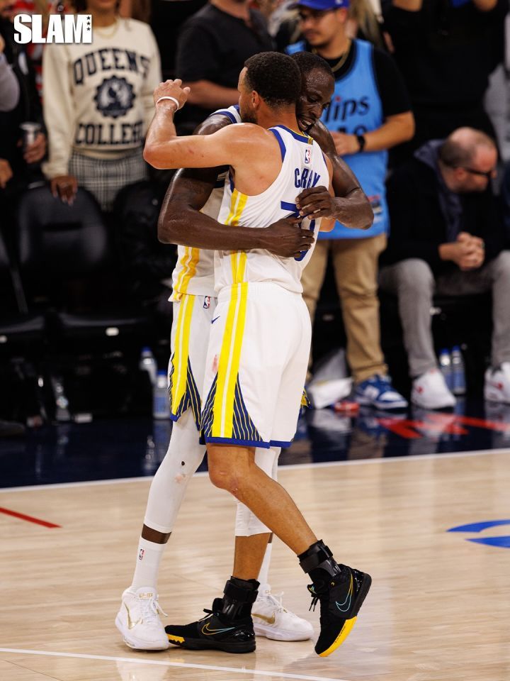 “重压之下，库里的爆发如约而至。能看到库里打球，是我们的荣幸。”——SLAM库里