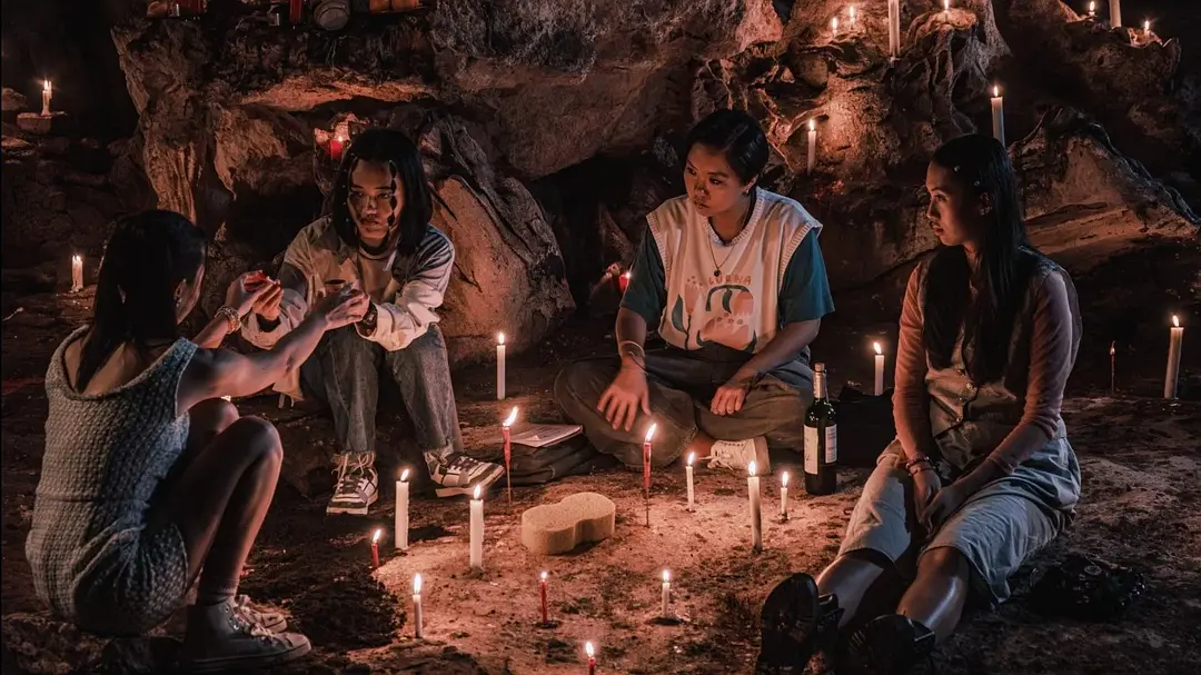 核 (2025) 每日一片 《核》（2025）新加坡华裔导演陈思攸去年在平遥电影