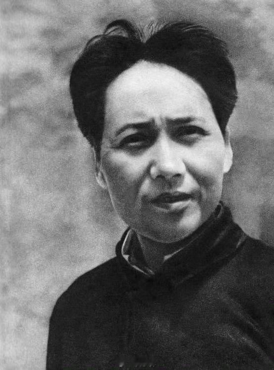 【纪念教员诞辰132周年】人类历史上，最不朽的祝福，就是教员喊出的——人民万岁！