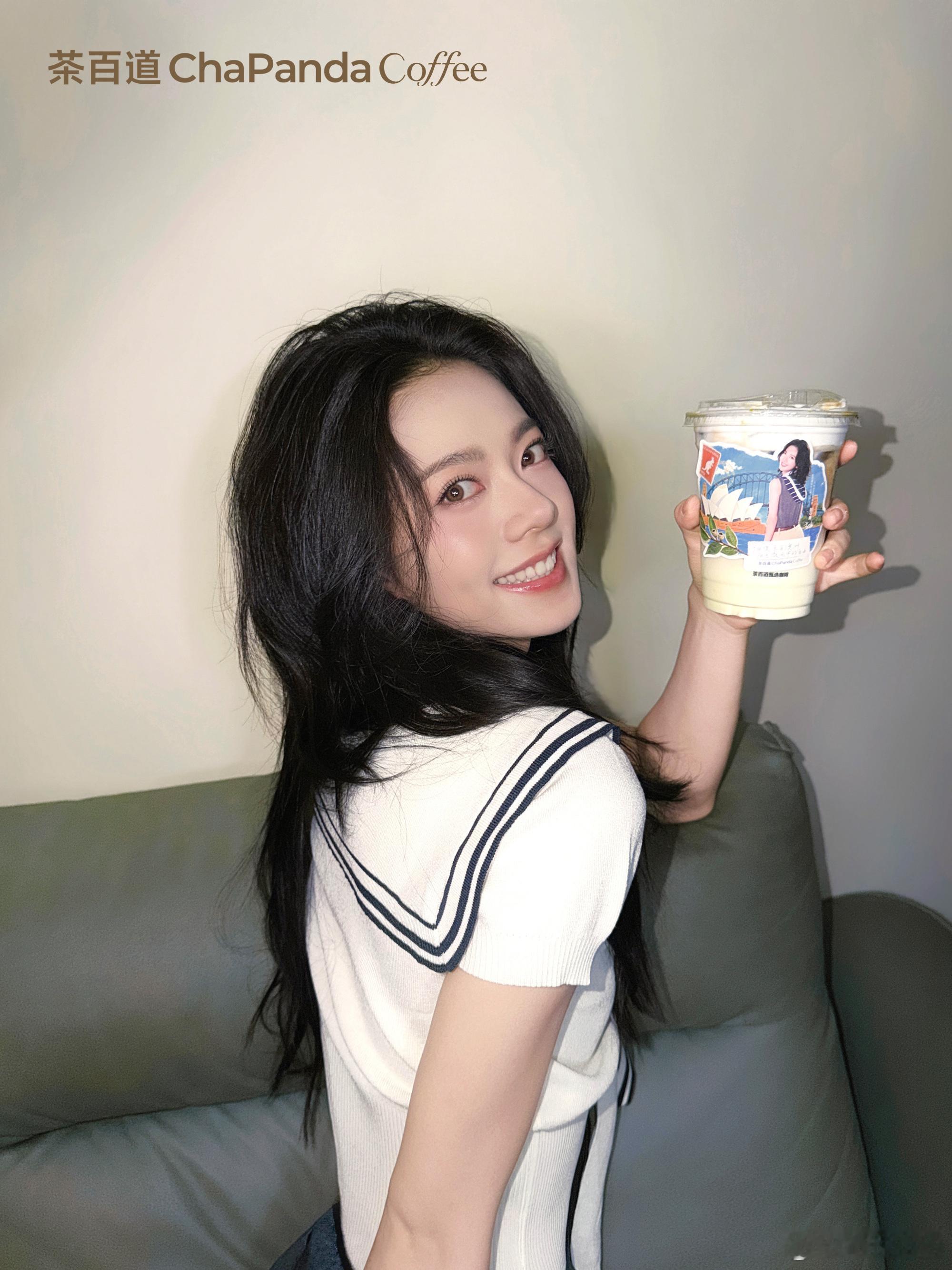 赵今麦[超话] zjm赵今麦代言茶百道咖啡zjm 赵今麦miumiu品牌大使 心