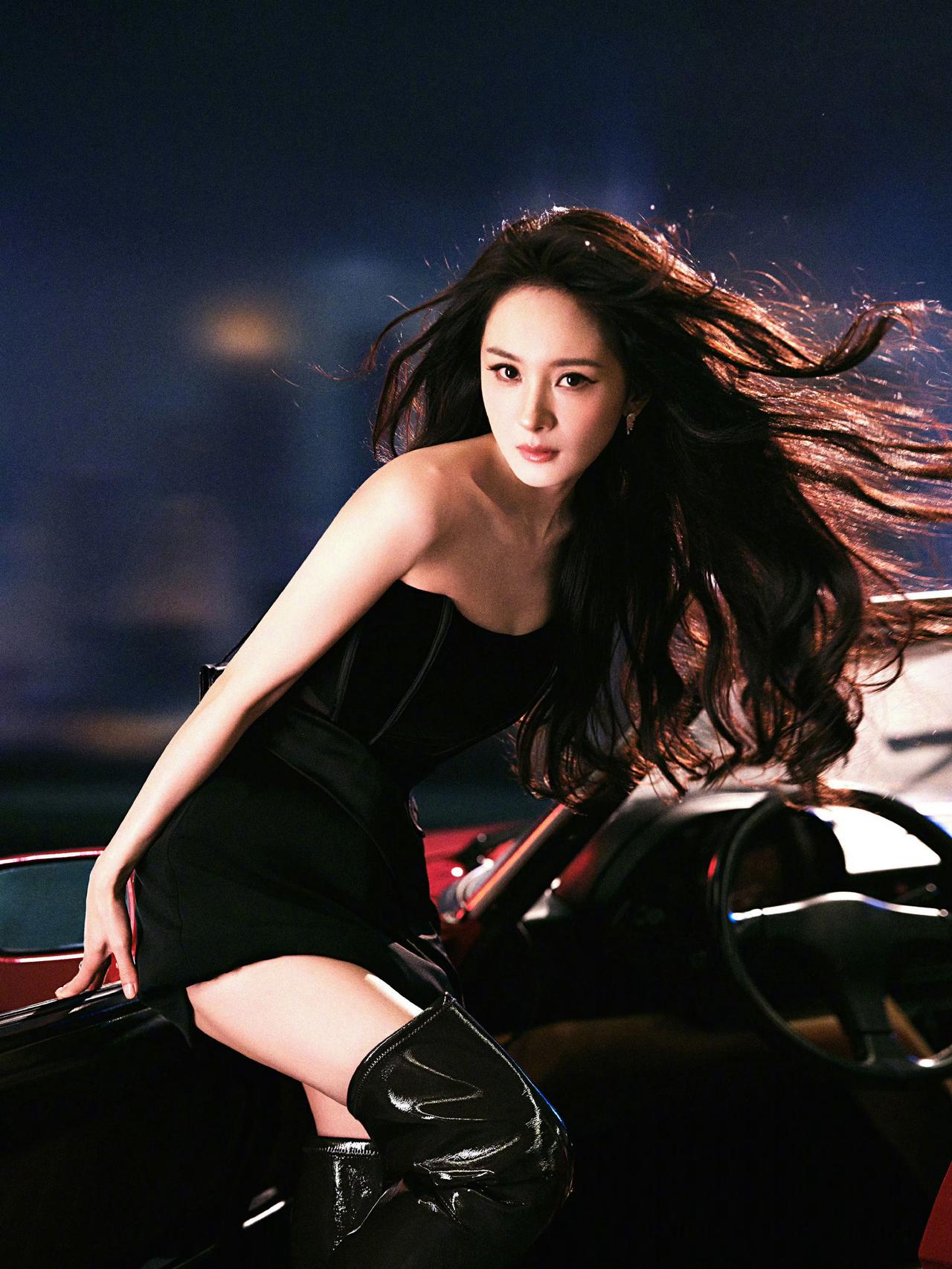 集美丽，性感和灵动于一身，美得如此让人无法抗拒