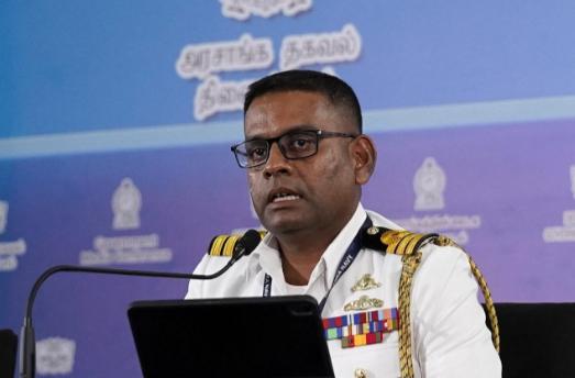 美国用鱼雷击沉了伊朗的军舰，却把斯里兰卡“架在火上烤”。因为现在斯里兰卡不仅要救