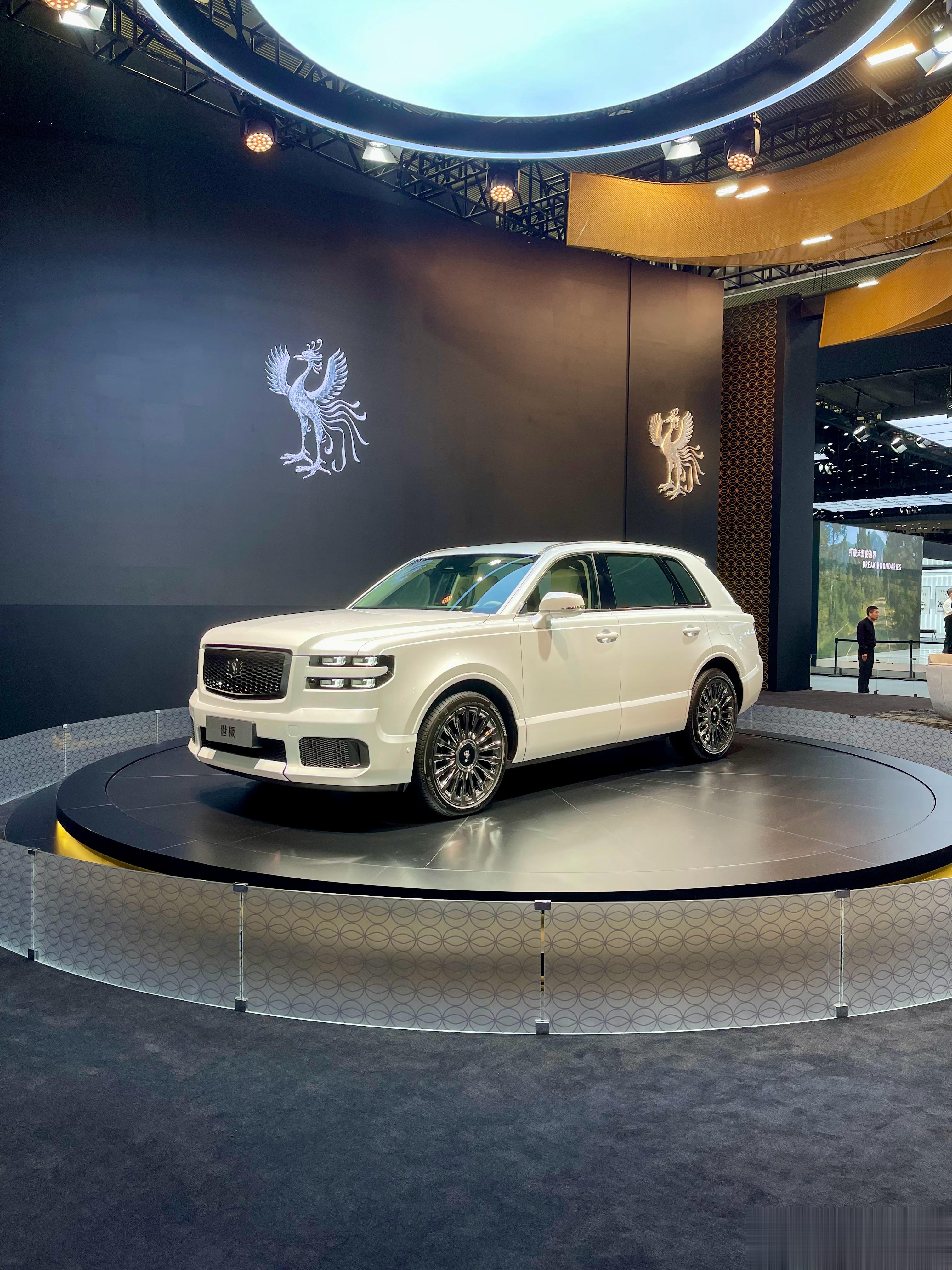 又来了趟广州车展，喜欢，这车的感觉太对了[good] ​​​