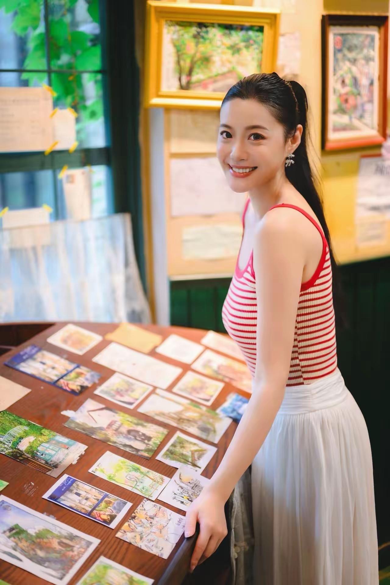 女生如何穿搭看起来时尚更有品味呢