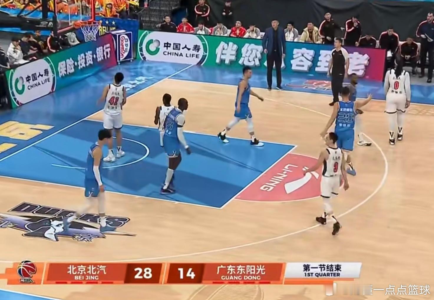 萨姆纳第一节独得12分，徐杰1分，王洪泽1分，广东宏远男篮第一节14比28落后北