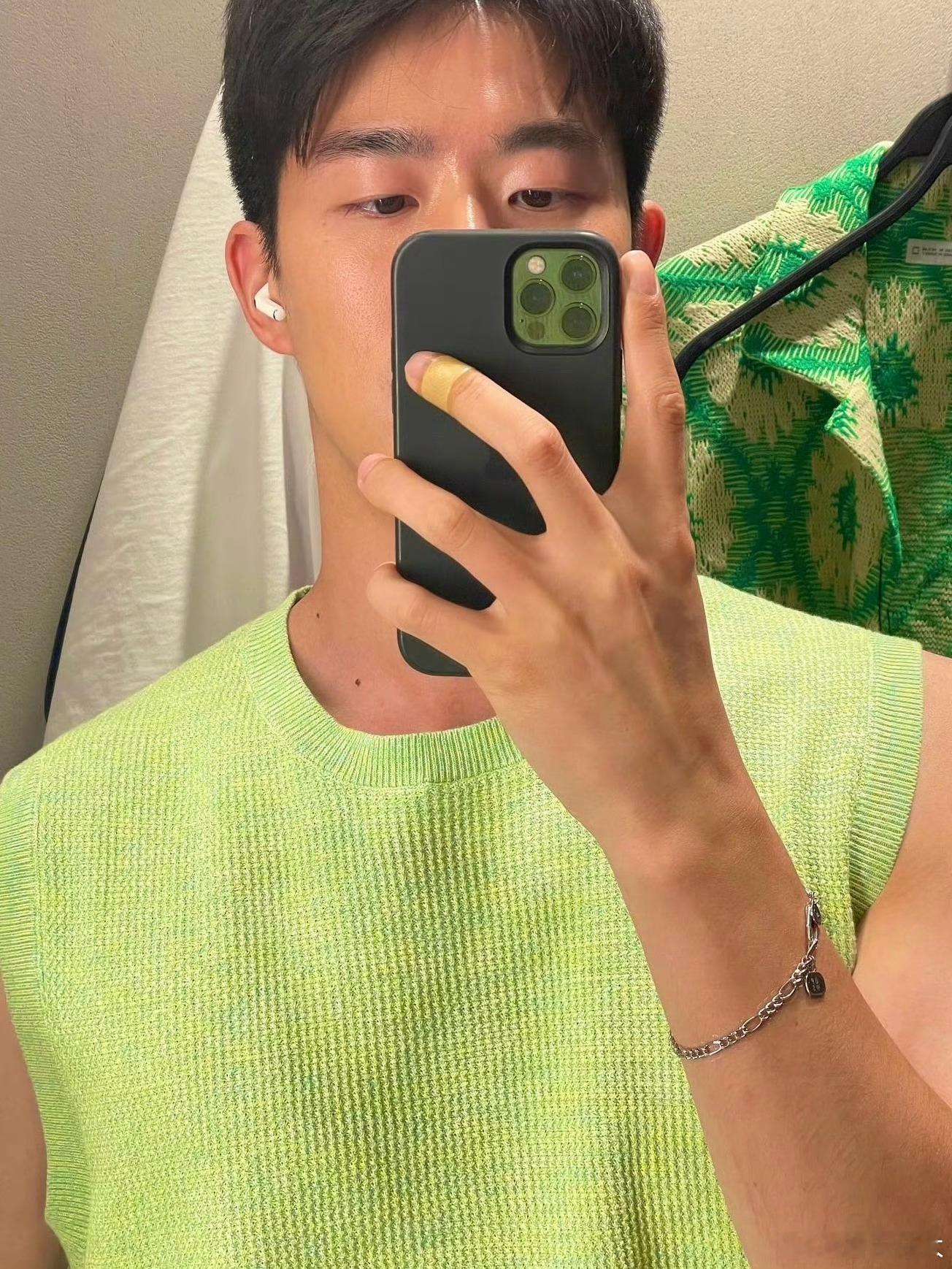 24岁188cm78kg，合肥第一名 
