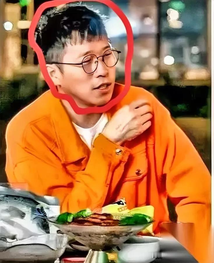 刷到石明离职信

我直接看懵了

合着拿了那么多年平台红利，临了还要倒踩老东家一