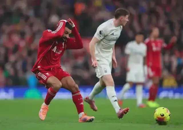 欧冠前瞻|利物浦2-1埃因霍温：英超卫冕没戏，要不只争欧冠？联赛杯主场2：1击败