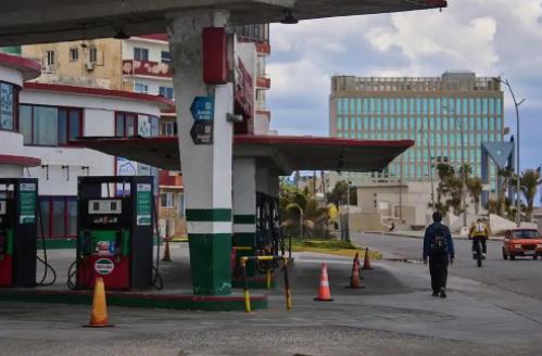 第二个委内瑞拉已经出现了，这个国家就是古巴。
 
2月10号，古巴首都哈瓦那的主