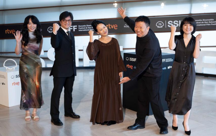 据媒体消息：针对《监狱来的妈妈》，国家电影局工作人员作出回应“已关注到相关情况，
