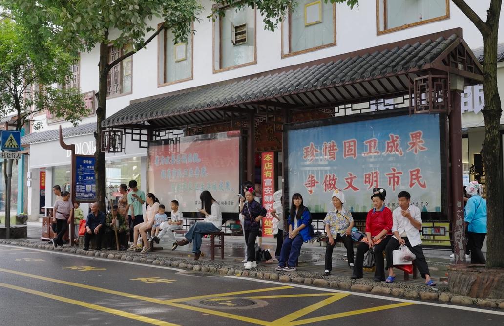 有人问，农保最低档一年200元，为什么还有很多农村居民不愿意交？

可能很多人会