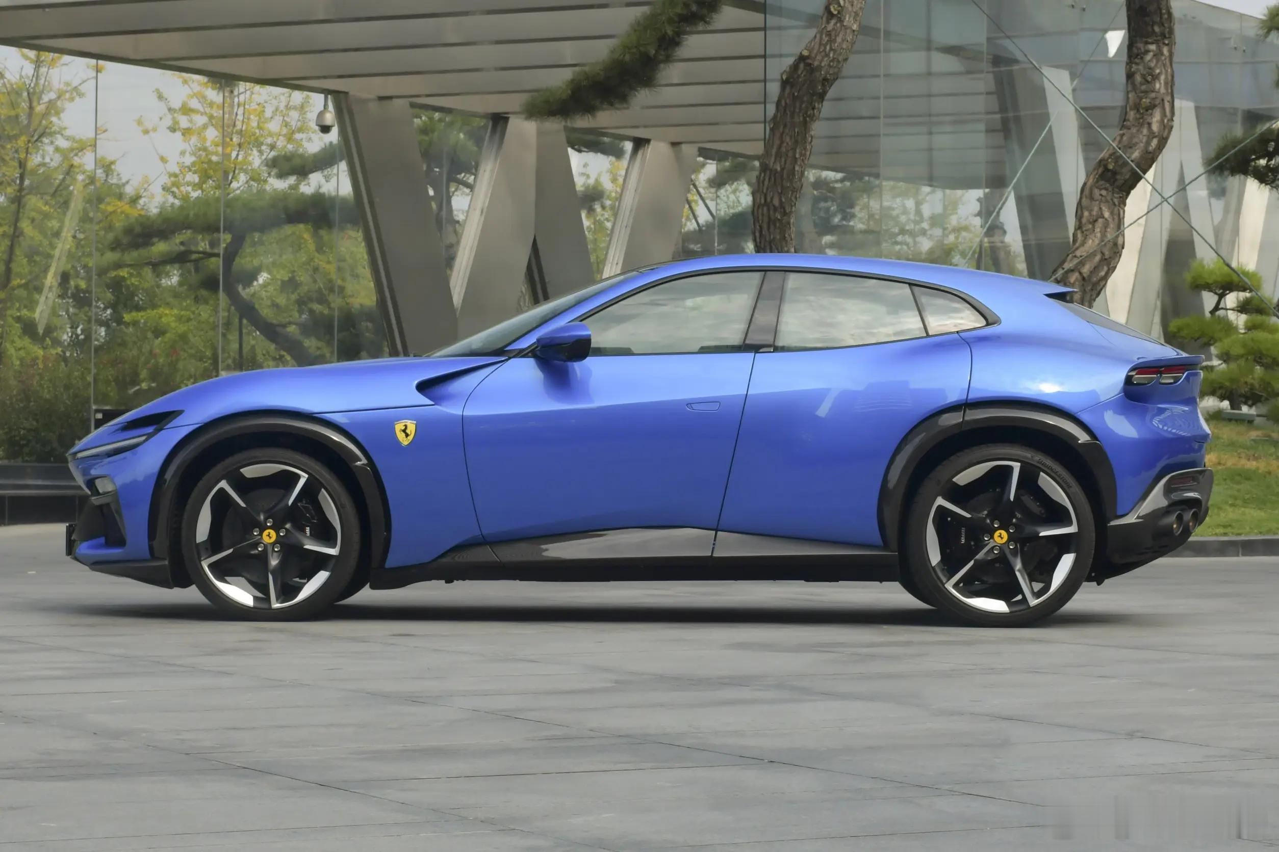 门把手新规之后，最难受的应该还是这些采用隐藏式门把手且销量不大的海外品牌。 