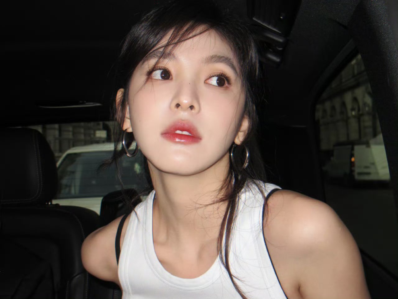 章若楠最新这组好适合做头像 