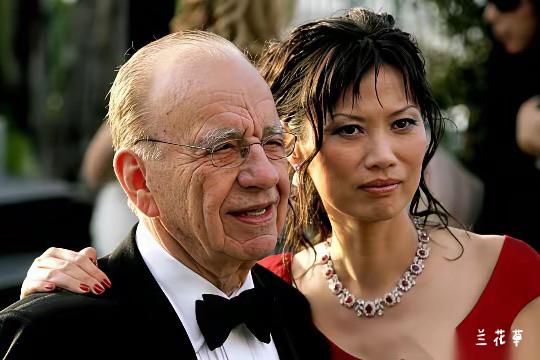 大名鼎鼎的邓文迪和她老公、传媒大亨默多克原来是这样子的。  
很早就有他们的传闻