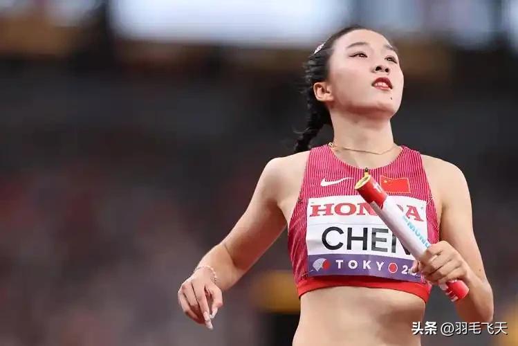 陈妤颉不仅是飞人还是铁人
小孩姐陈妤颉连夺亚运会女子100米金牌，200米银牌，