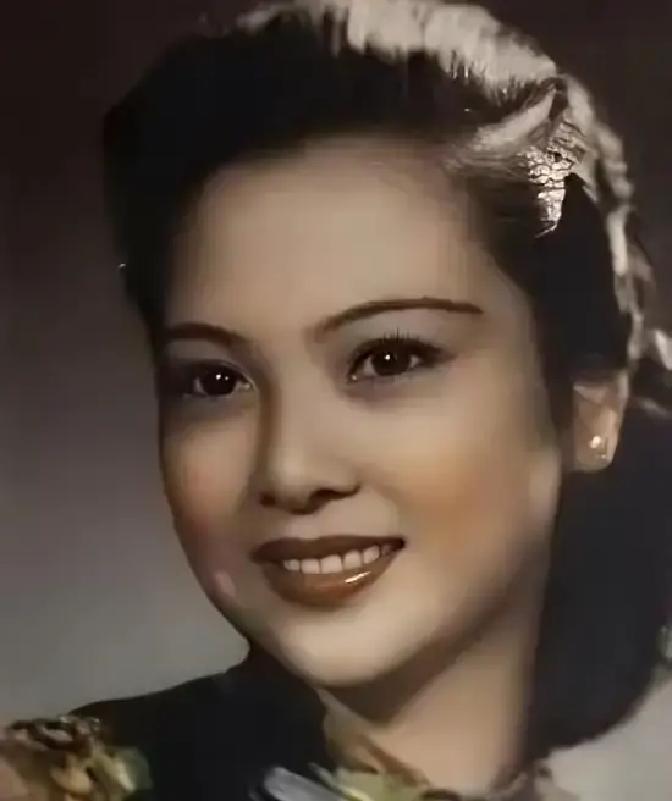 1958年，陕北的一封群众举报信引起轩然大波——村子里疑似藏着军统女特务，可等一