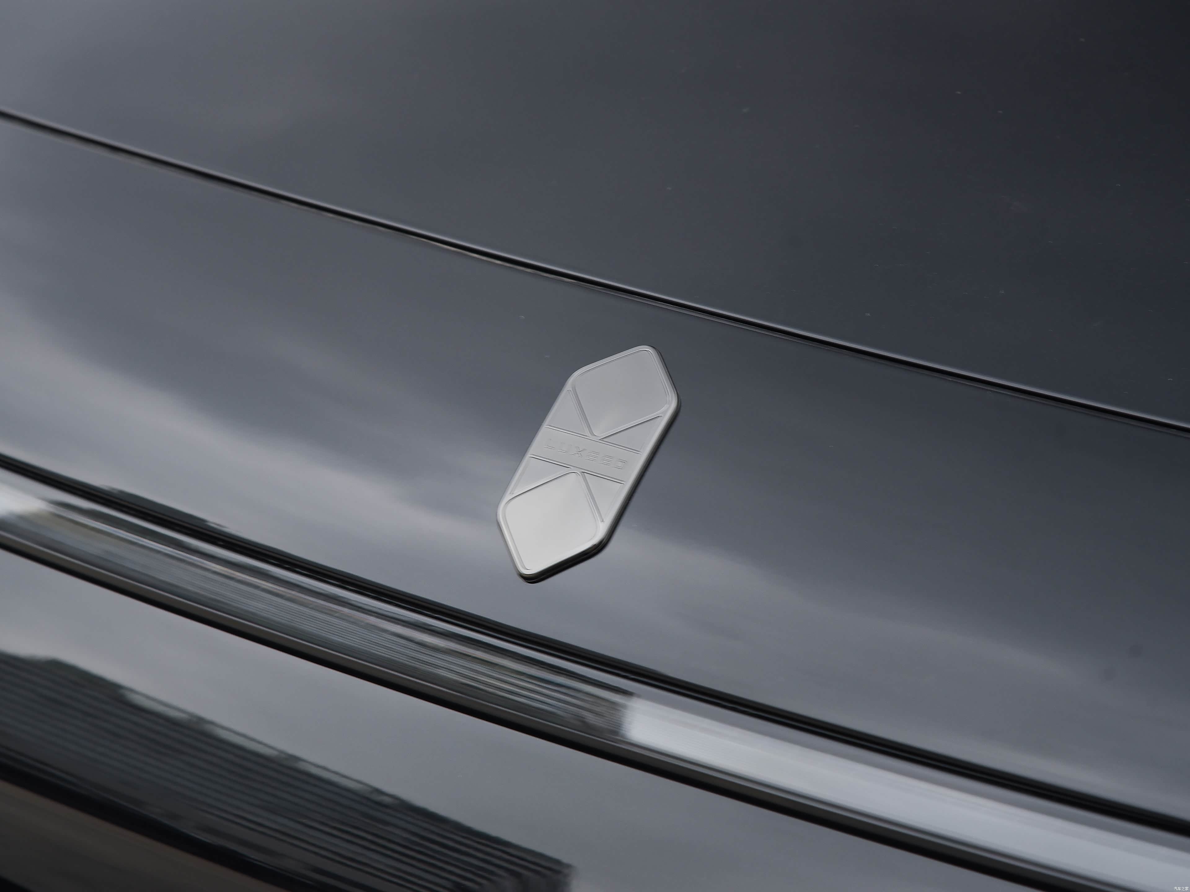 五界的车标，看到最后一个我破防了