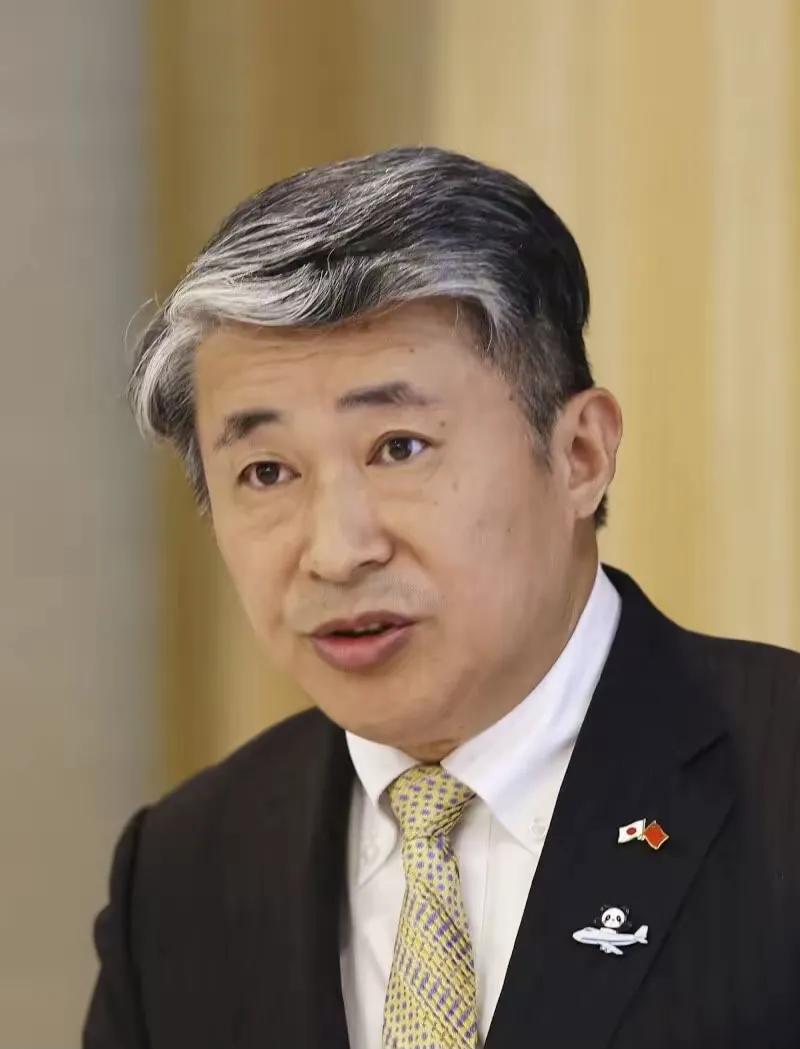 中国公开警告日本。

当地时间7月1日，中国驻大阪总领事馆发消息，总领事薛剑做了