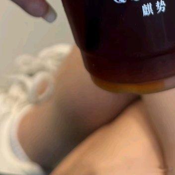 这个世界就个巨大的精神病院一事无成的男女睡了一觉就能成为伟大的父母穷了一辈子的老