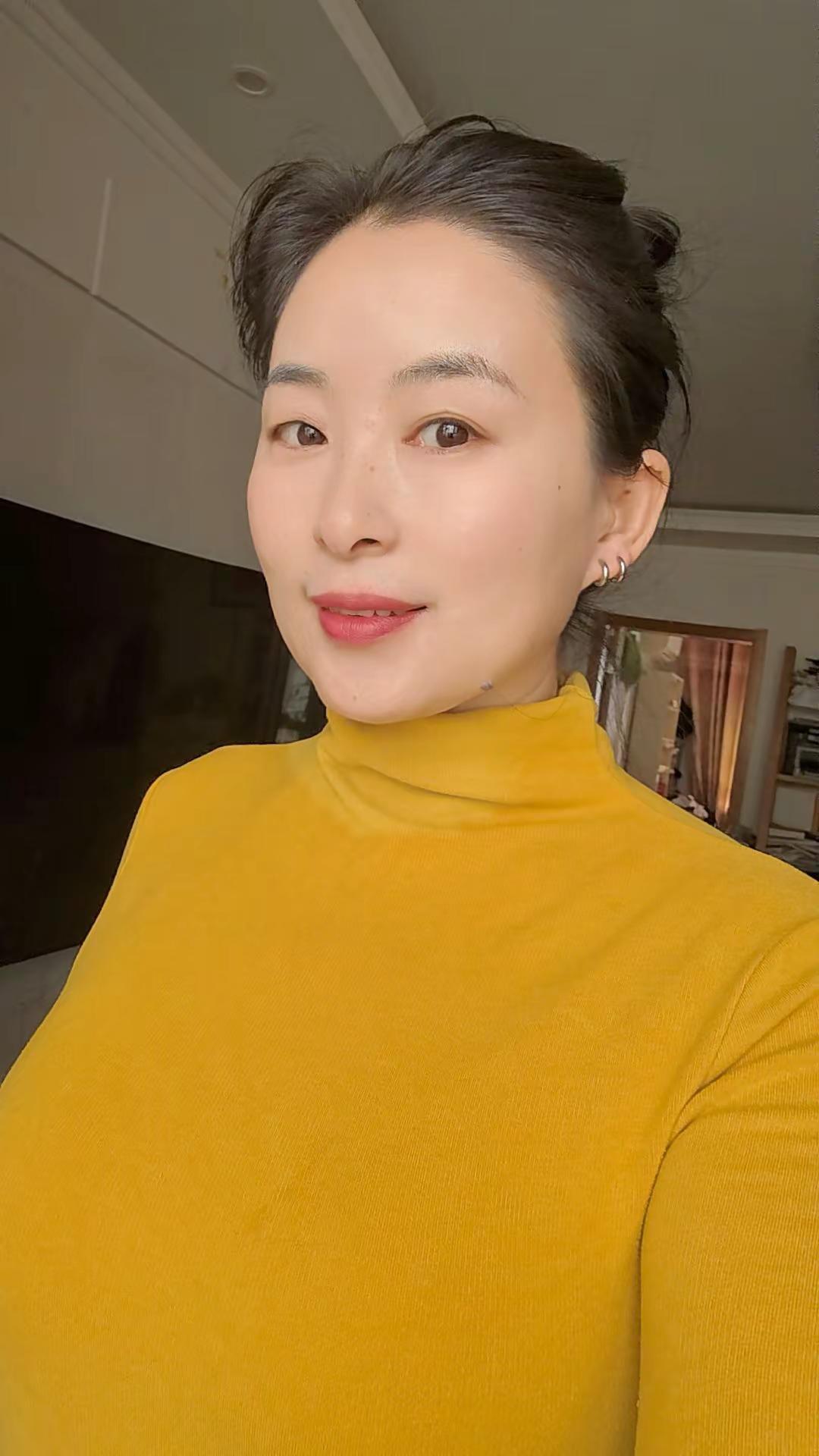 什么是幸福？有人觉得有钱是幸福，有人觉得有爱才是。但幸福从来没有统一模板。你爱安
