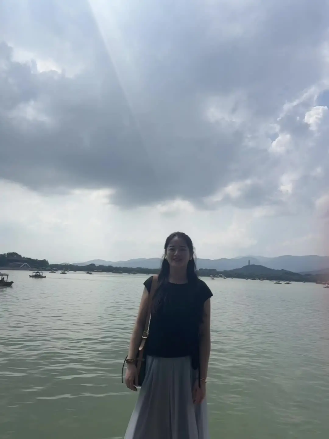 如果遗憾有重量 我早该沉入海中