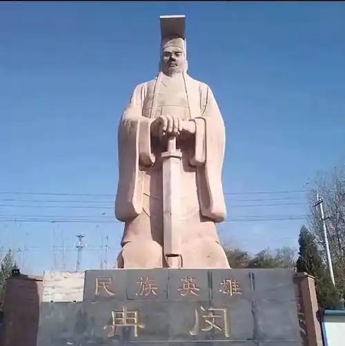 悲壮的冉魏皇帝冉闵7
　　他死了，可有人选择跟他一起死。一个只存两年的王朝，竟有