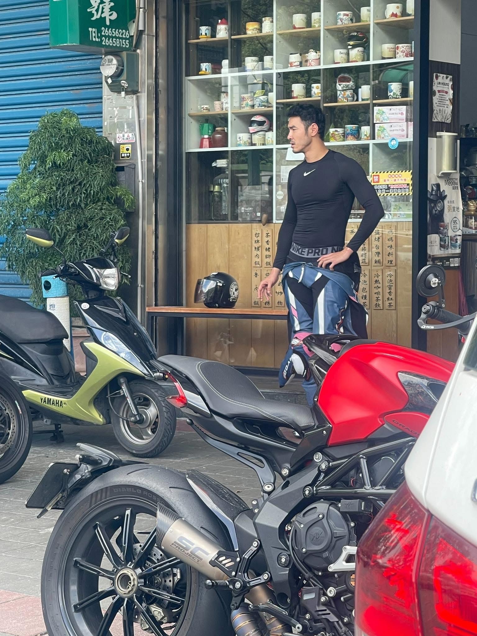 以为在拍戏🥹🥹🥹 ​​​