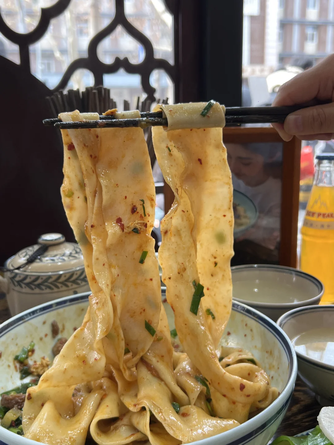 西安逛吃封神 大唐不夜城旁这家面馆我的爱