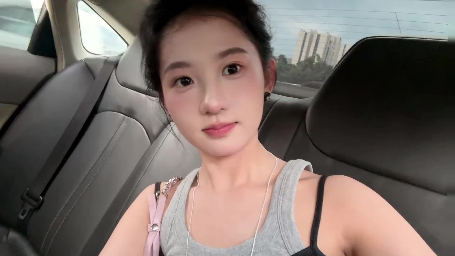 我何尝不想以后的路有你陪着 