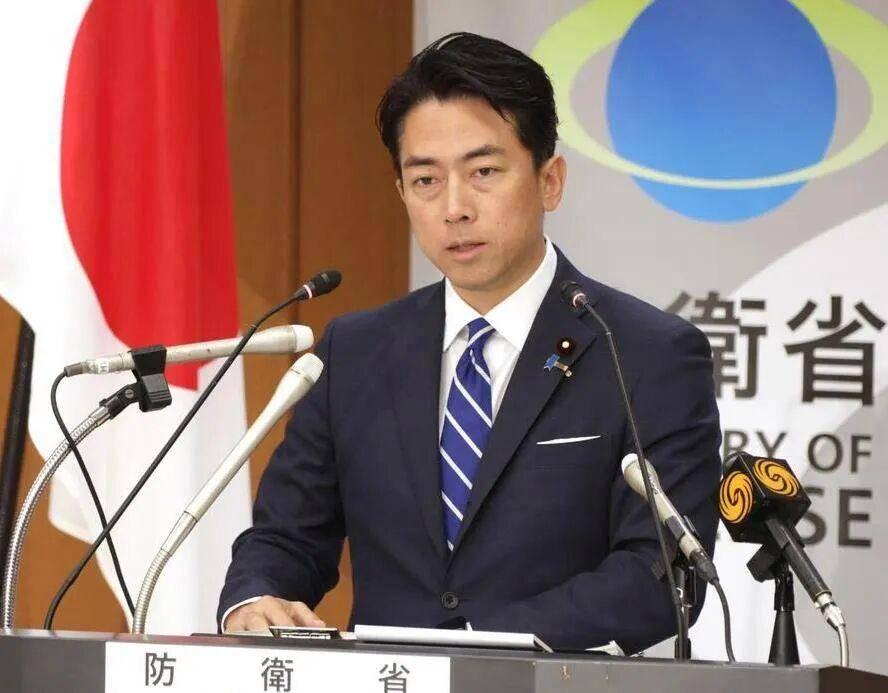 骨子里的坏！日前，日本防卫大臣小泉进次郎公开声称，日本“干扰他国卫星技术”取得重