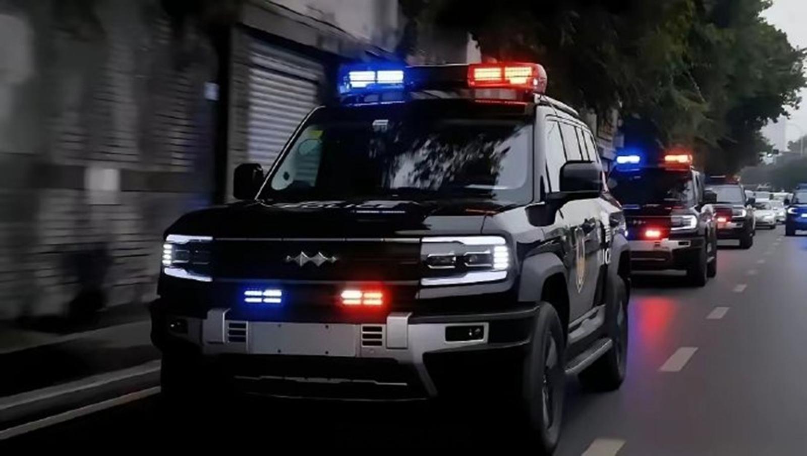 电影惊蛰无声易烊千玺电影惊蛰无声比亚迪守护你的每一程 2026年春节档，张艺谋新