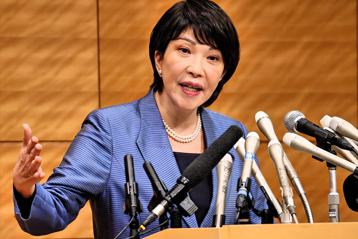 麻生太郎为何带头反高市早苗？日本政坛内斗的三重真相

日本政坛近期上演“反转剧”