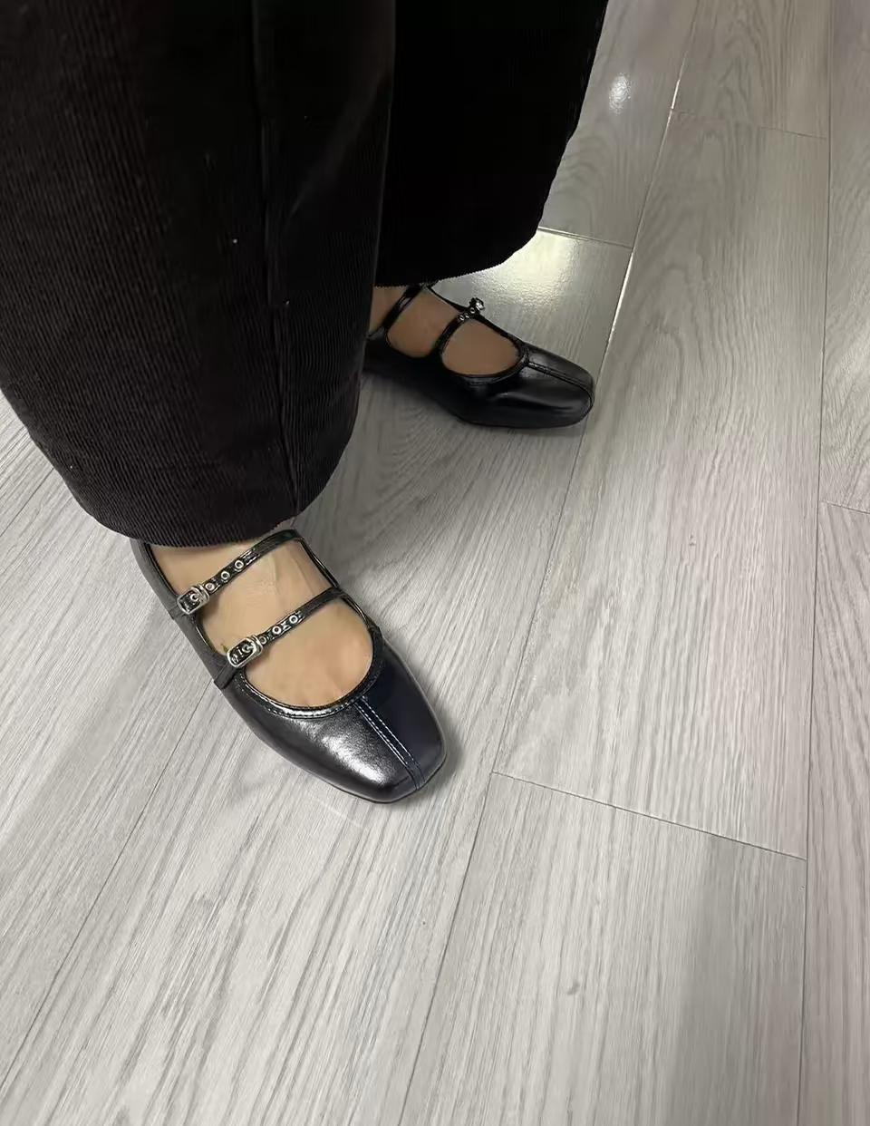 拒绝不了的玛丽珍~
复古玛丽珍鞋 美鞋分享 黑色鞋子搭配 气质女鞋 一脚蹬浅口通