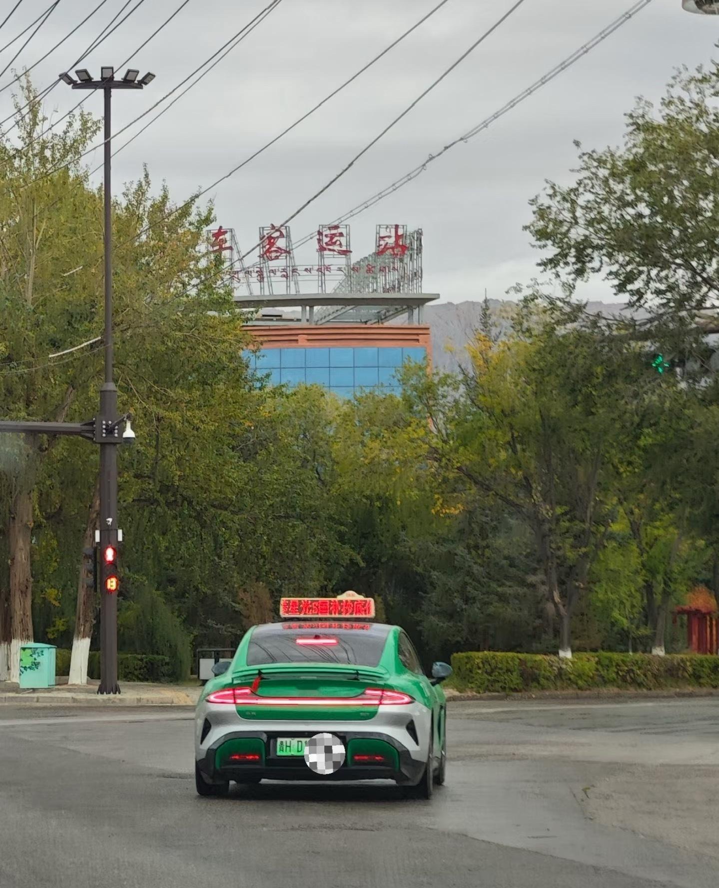 买小米su7跑出租，车主咋想的？怎么不跑专车小米汽车 ​​​