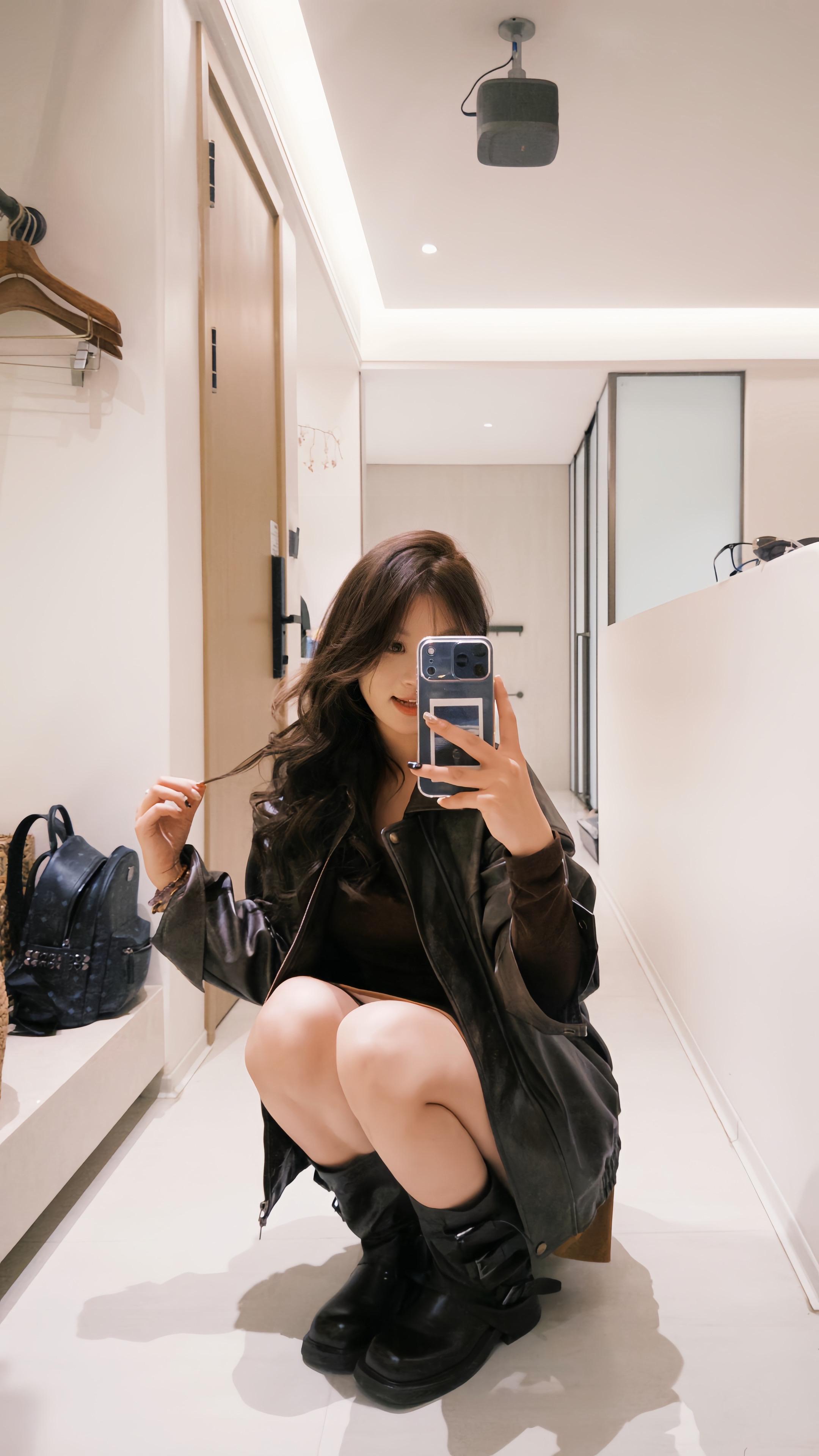 别回头 别停留  往前走 我会永远站在你身后