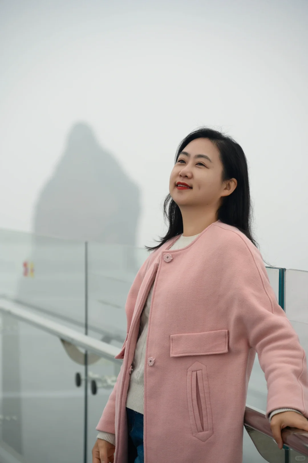 50岁退休没有更年期症状活成了姑娘