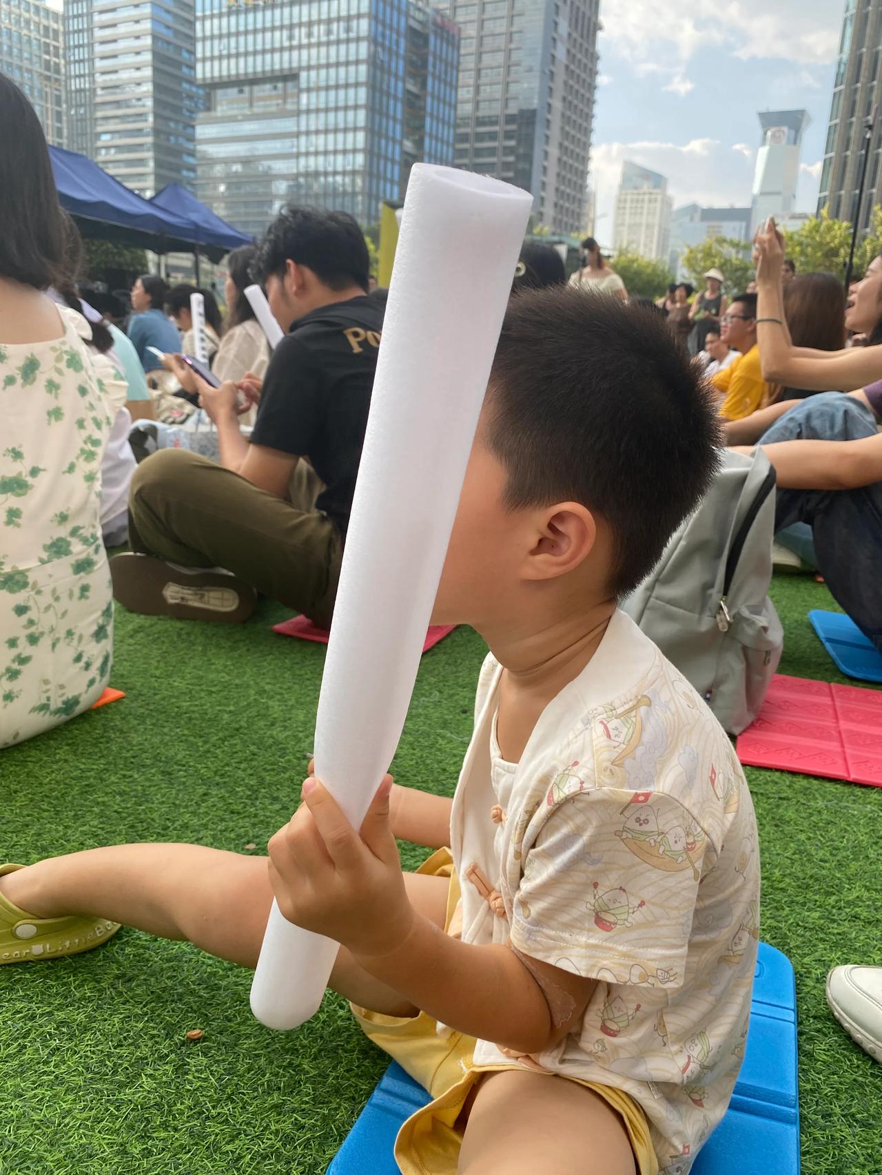
小小演唱会，体验一下