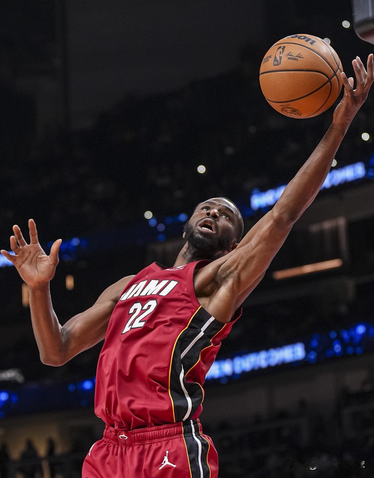 热火主帅斯波尔斯特拉真是太会说话了！在今天热火主场以142：116大胜步行者的赛