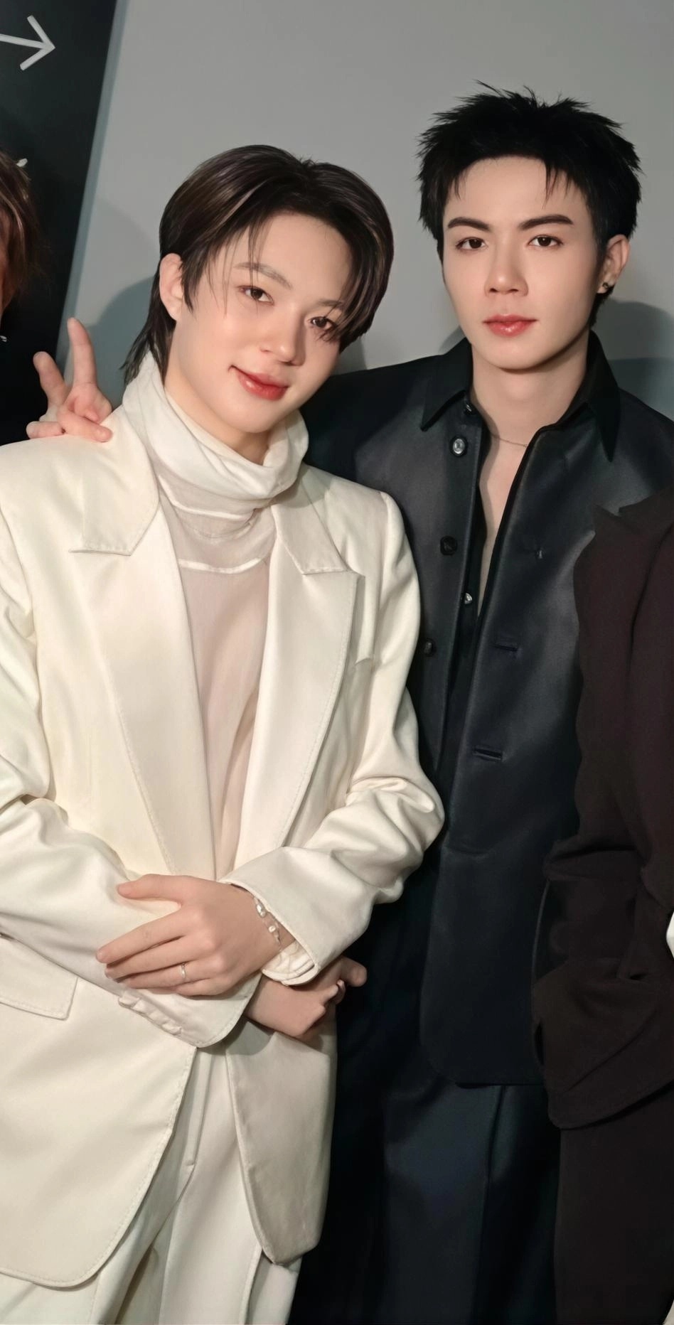 zeenew 💙zeenunew🧡李海海林景云260618冷哥🦵嘚嘚，就噗
