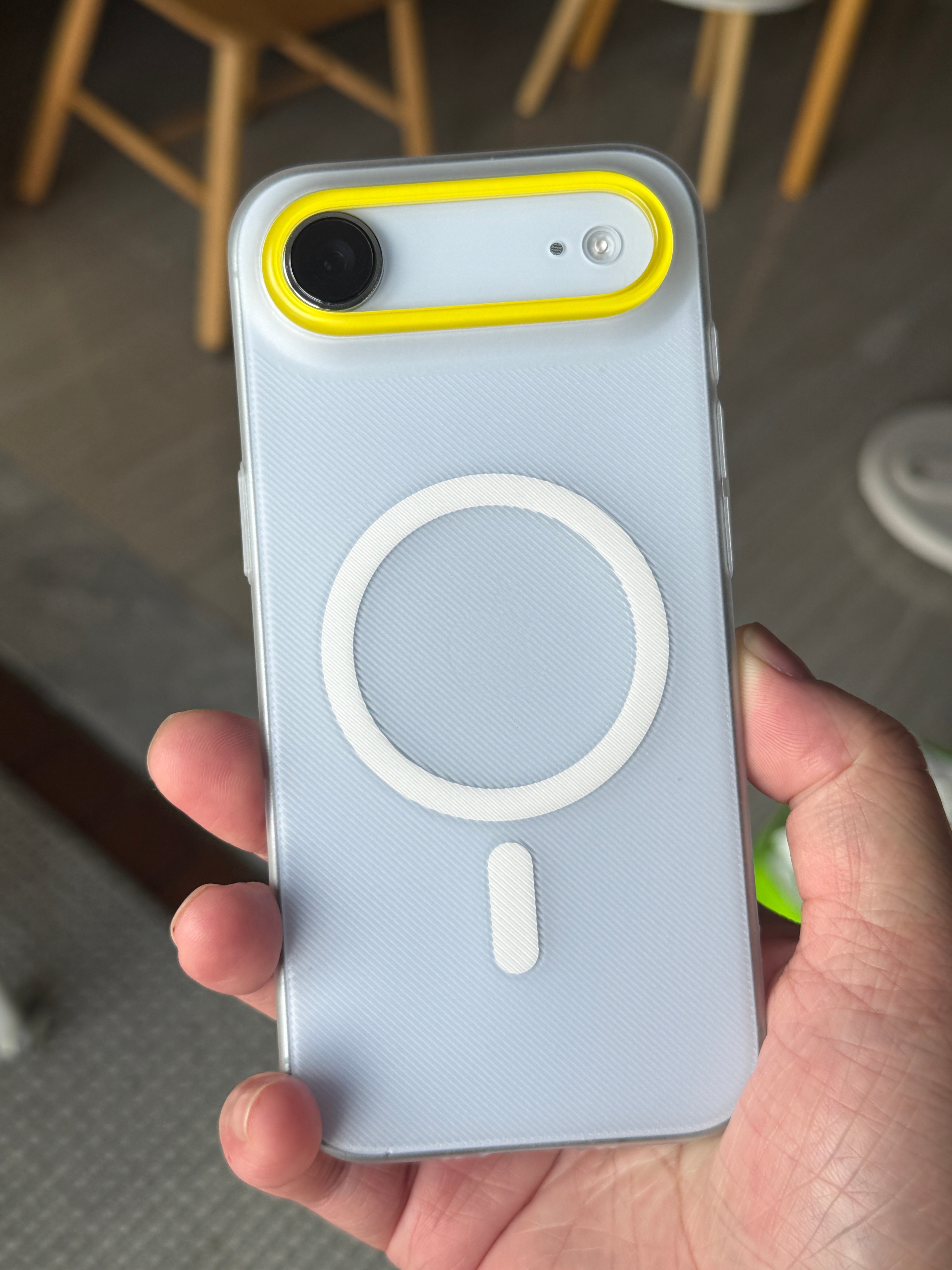 iPhone Air 现在是什么价格？这个机子下一代要是没了我也不慌，我有四台，