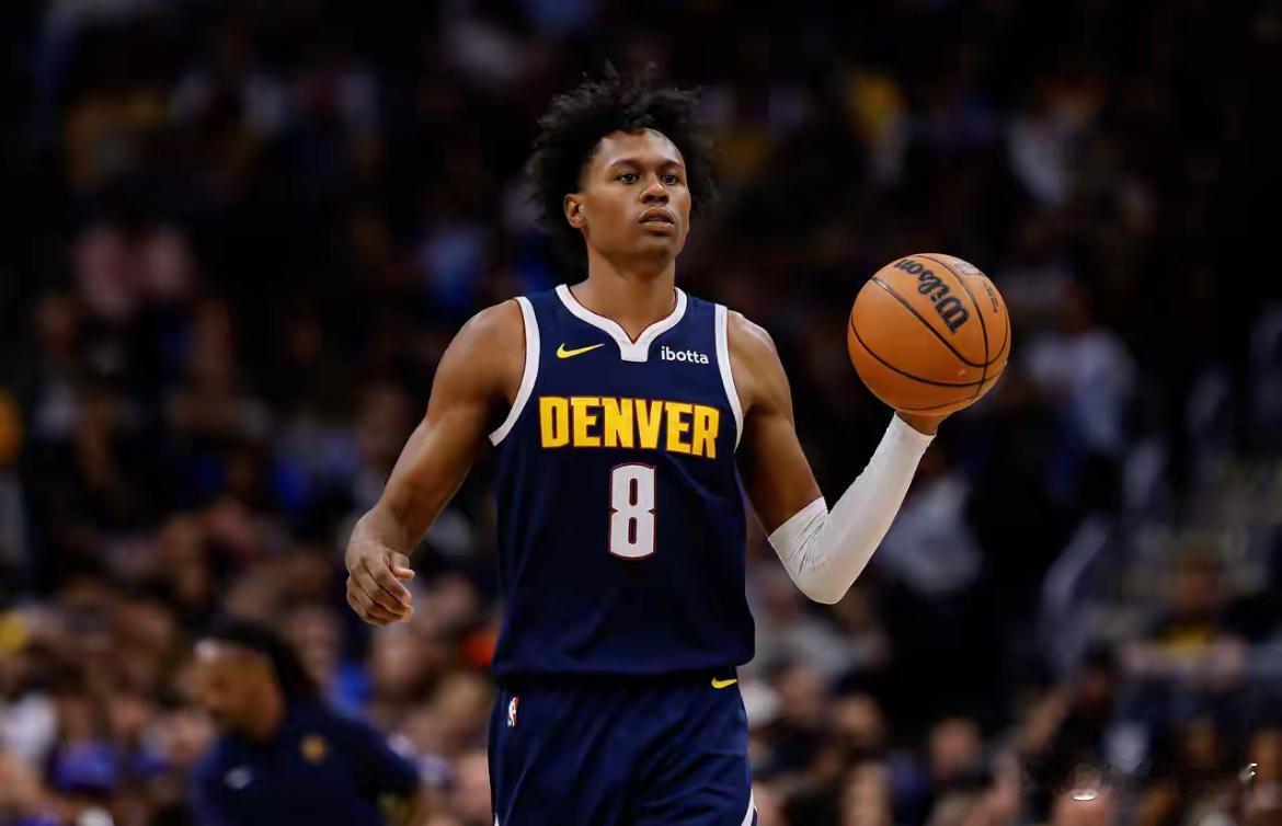 掘金要准备大合同续约了！沃特森数据对比上赛季全方位提升，还当选了周最佳球员：
