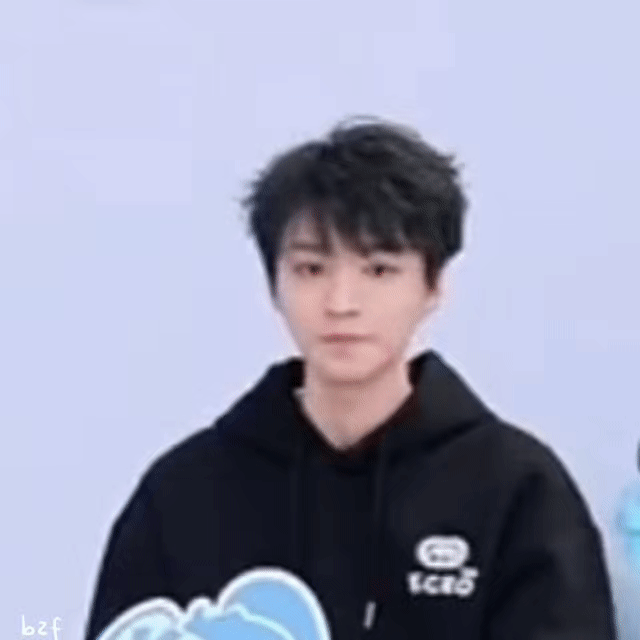 这个像素小人小动作很多！ ​​​
