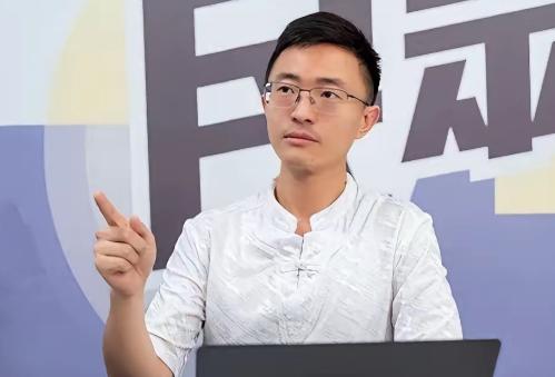 真的太敢说了！
台湾新党侯汉廷直接给大陆支招，这番话简直说到心坎里：武力统一成本