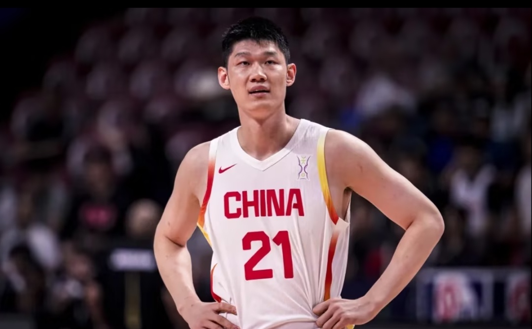大鲨鱼可以甩两个球员，加上N元的转会费。从塔队买来张公子也可以用广厦心意的筹码，