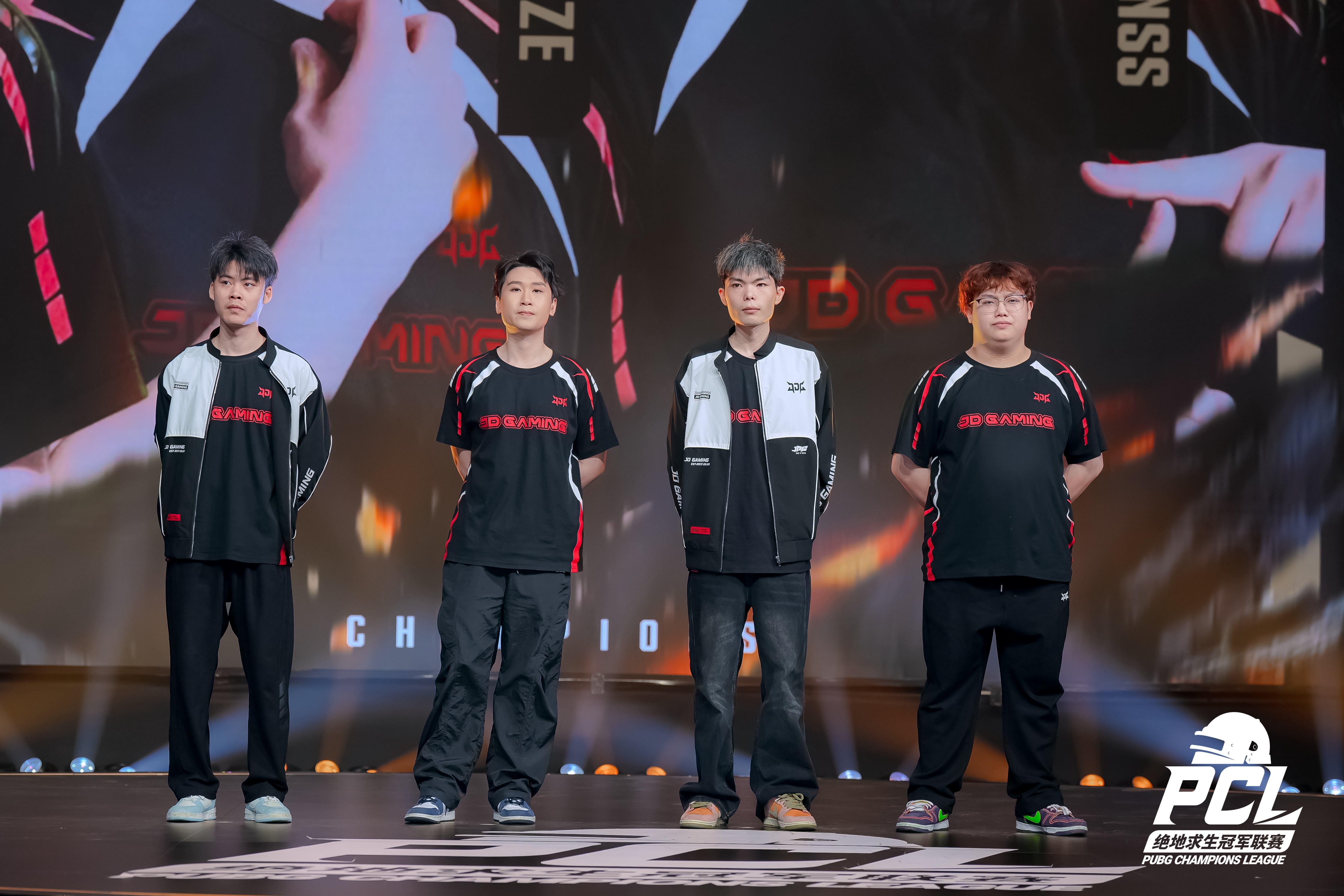 【转评抽十个七分甜买1赠1券】红运开场、清爽吃鸡，PUBGx7分甜联名上线，和队