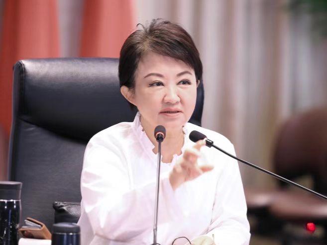 又一个蓝皮绿骨！蓝营台中市长卢秀燕高调表态，说现在有必要适当增加台湾防务支出，她