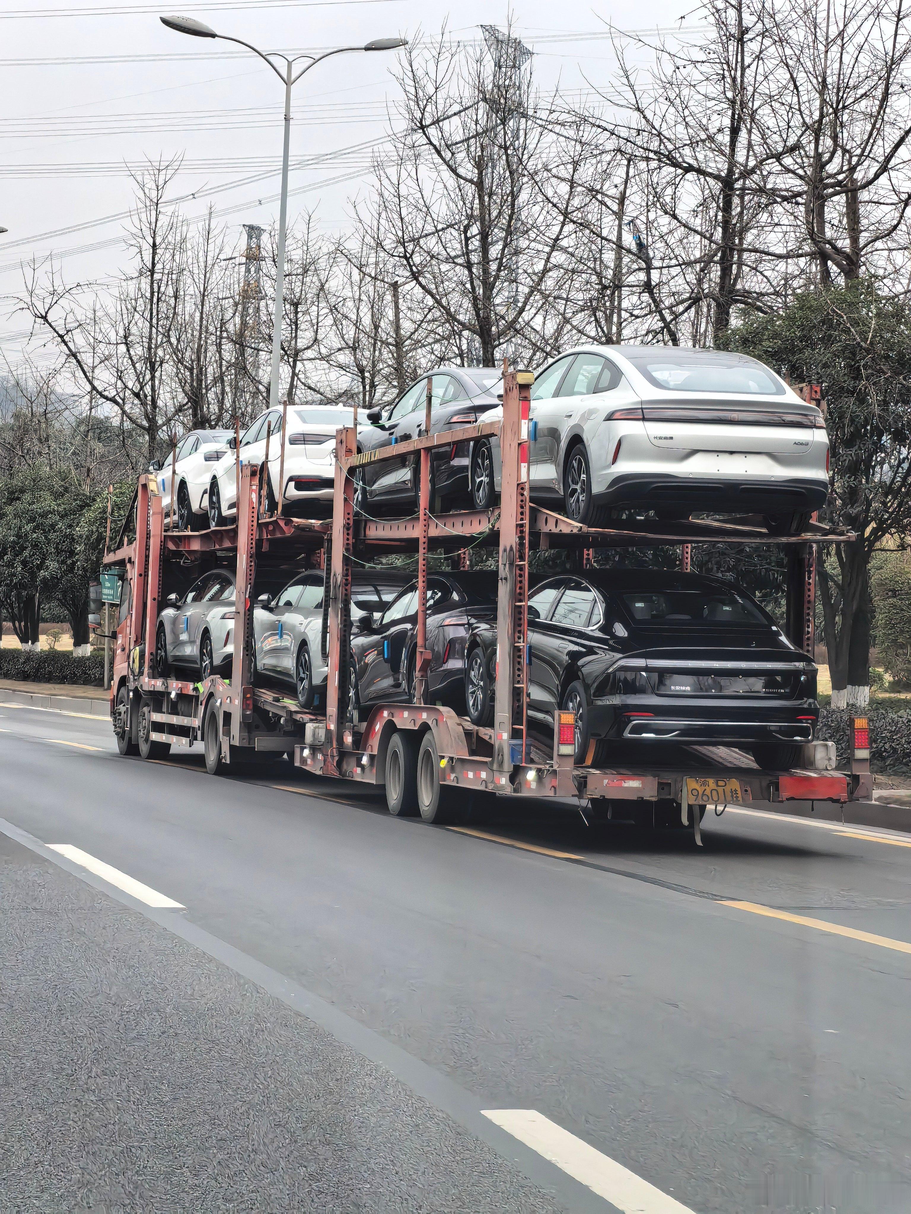 一板车的长安启源A06却混进了一个长安福特plus车味的那些小事