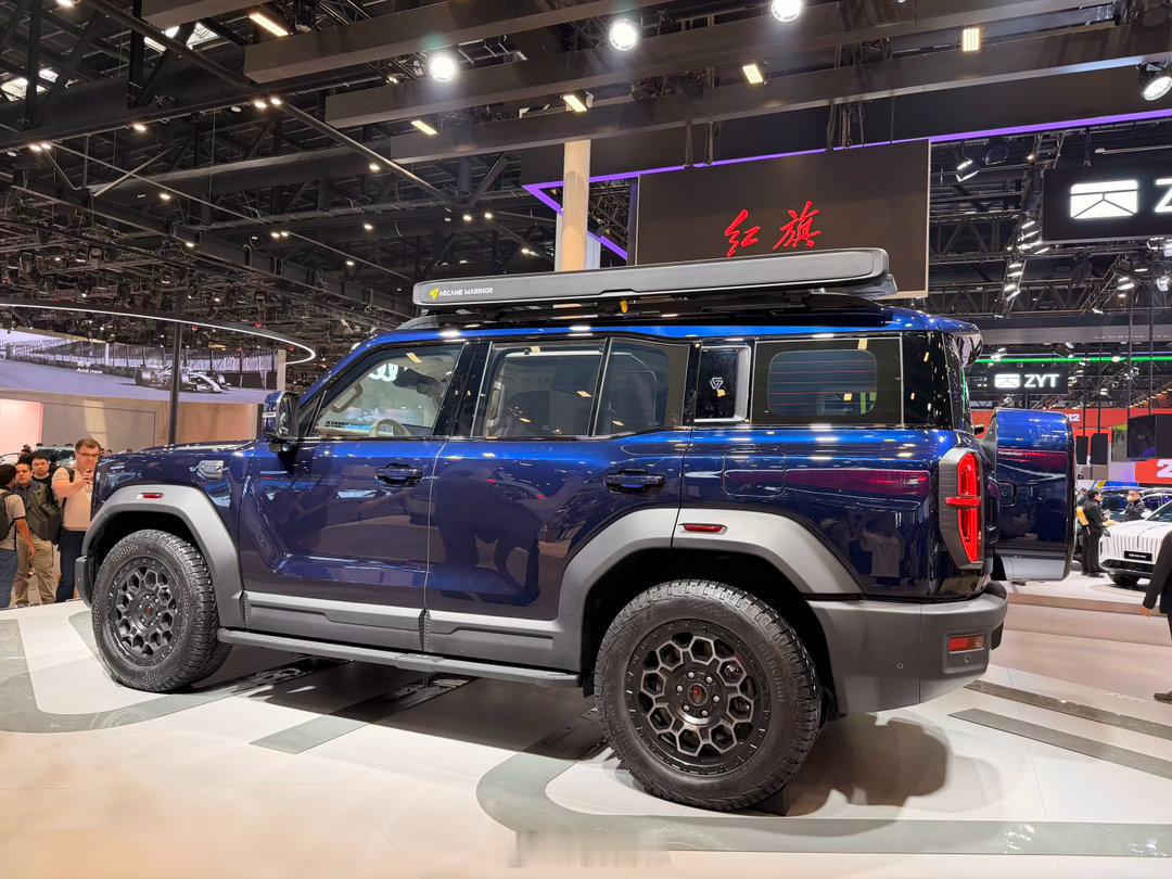 红旗大越野，下半年上市，划关键字：2.0T增程，前后机械差速锁，4电机831匹