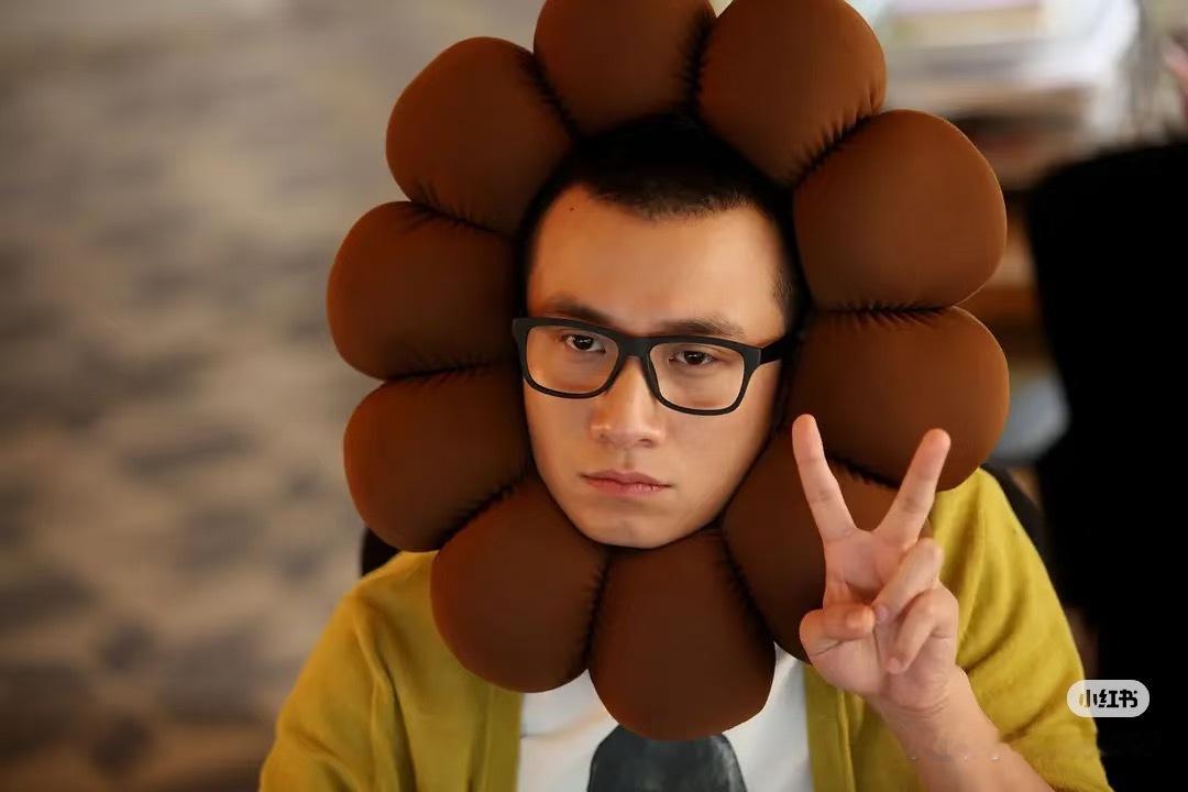 文章疑有新恋情既然如此那就祝福曾经对他的印象就是演技挺好的所以他现在还会出来拍戏