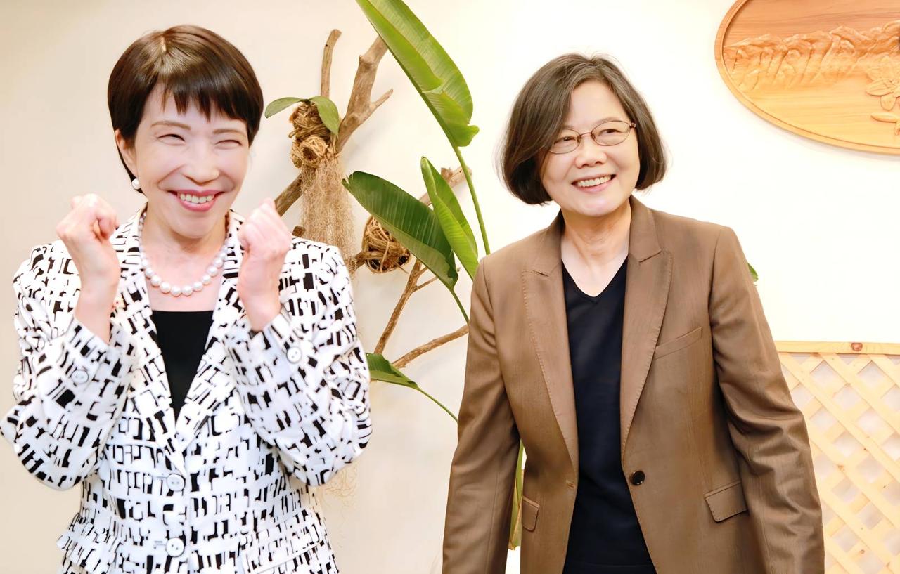 蔡英文21日发文说：“高市早苗阁下：

诚挚祝贺您成为日本宪政史上首位女性首相。